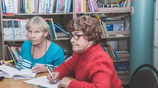 2017 11 07 silainiu biblioteka - senjorai mokosi anglu (3)